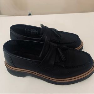 Men US 8 Dr.Martens loafer